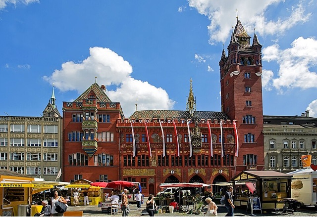 Basel Rathaus (image: Wikimedia)